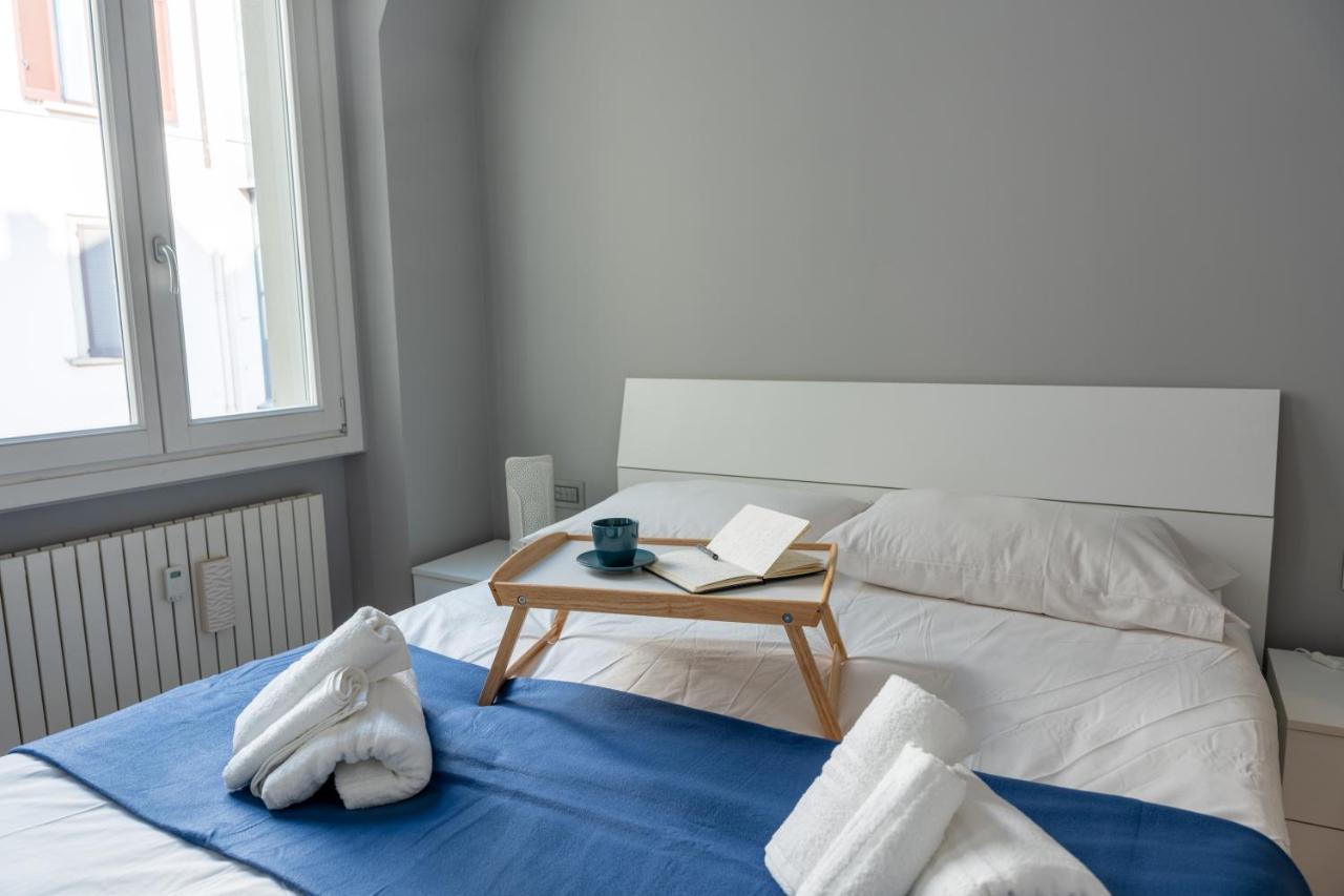 5 Min Duomo Luxury Home In Brera Design District Milano Exterior foto