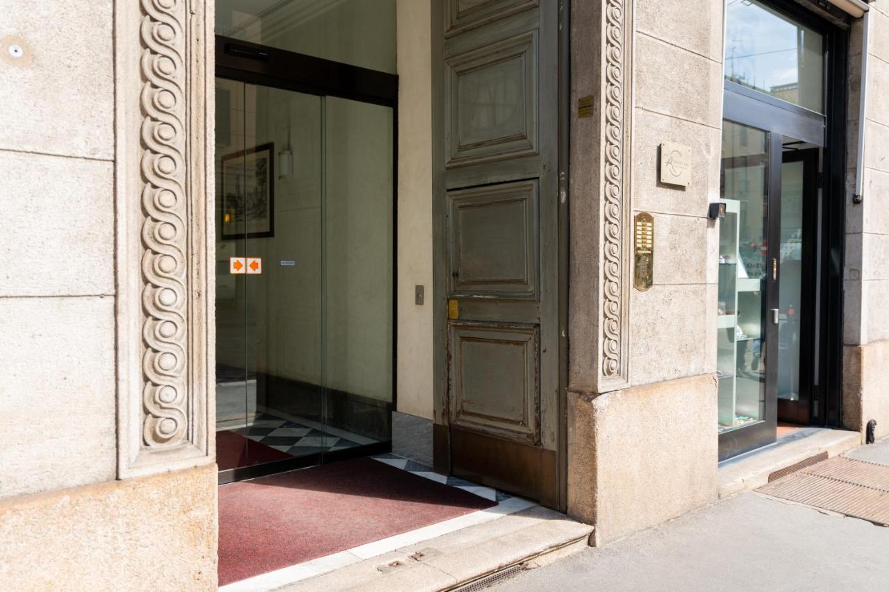 5 Min Duomo Luxury Home In Brera Design District Milano Exterior foto